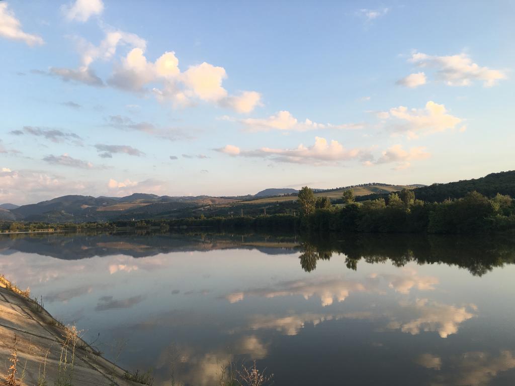 Vila La Izvor Petresti Exterior foto